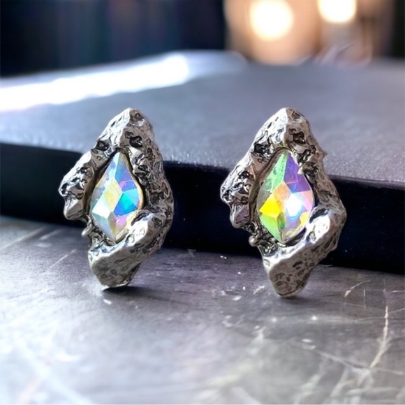 Crystal Stud Earrings Silver - Picture 7 of 16